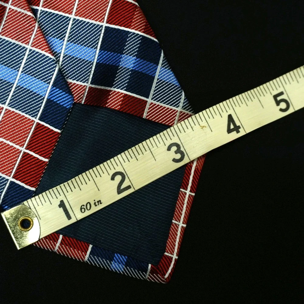 Roundtree & Yorke Men's Red Blue Plaid Necktie‎ 100% Silk 58